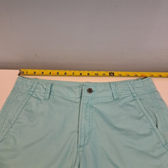 GAP Men's 33x10 Flat Front Sun Faded Bedford Shorts - Picture 13 of 16